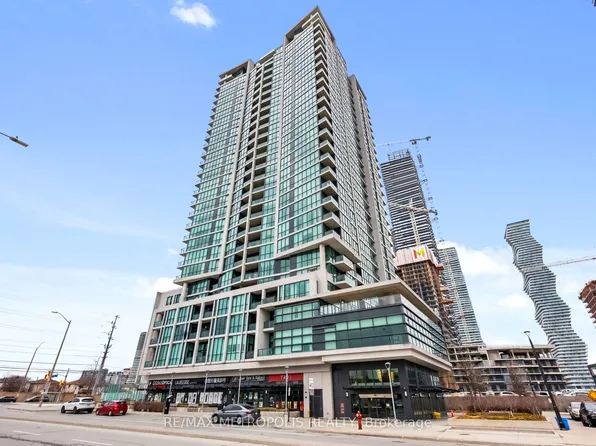 3985 Grand Park Dr Unit 305, Mississauga, ON L5B 0H8