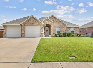 1422 River Trail Dr, Midlothian, TX 76065