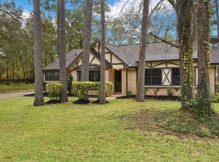 9626 Pinehurst St, Baytown, TX 77521