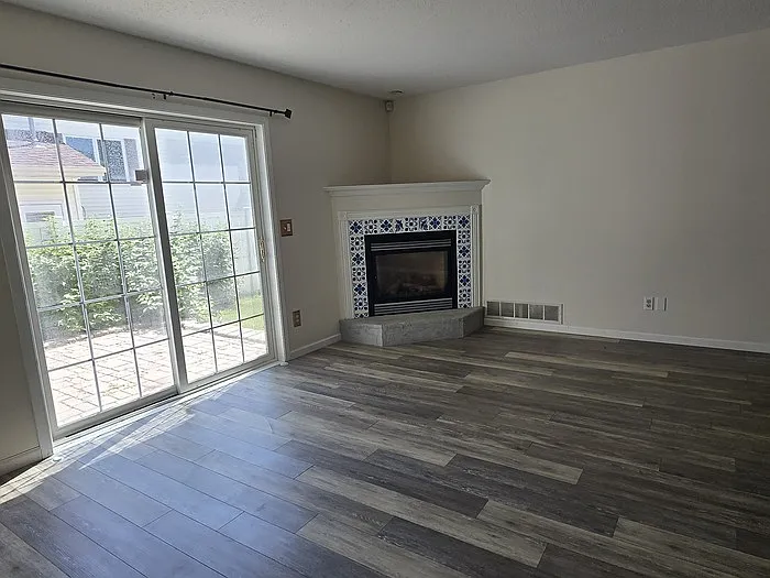 5093 W Elm Ct — Photo 3