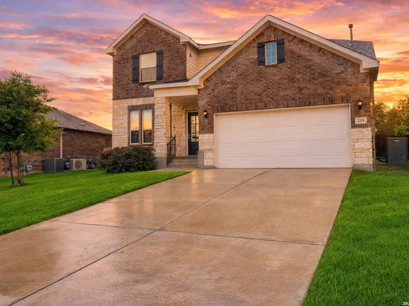 219 Kilmarnock, Boerne, TX 78015