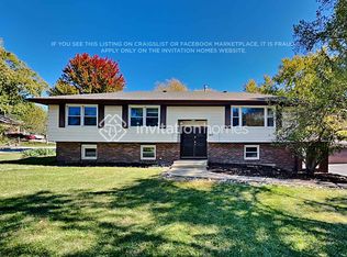 1419 Plainview Rd, Carpentersville, IL 60110