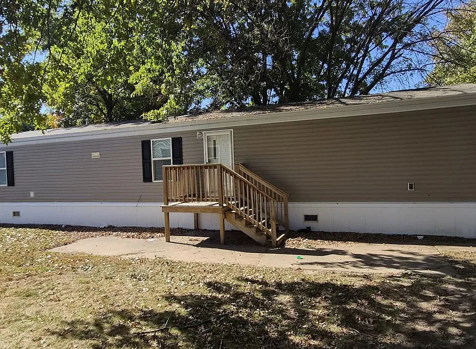 1042 E Morton Ave #50