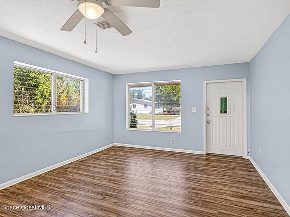 3rd image of 3318 Purdue St