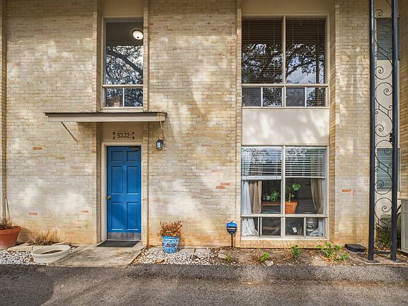 2nd image of 5332 Balcones Dr APT B
