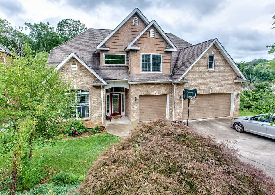 1st image of 1809 Cascade Falls Ln