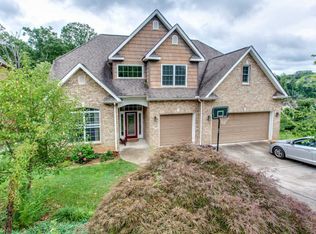 1809 Cascade Falls Ln, Knoxville, TN 37931