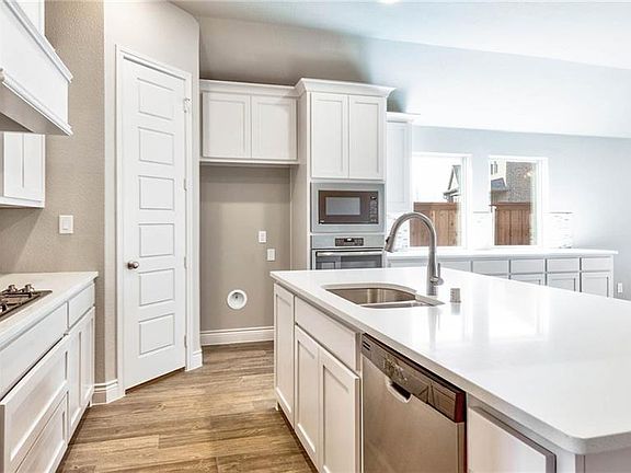 5th image of 8501 Lake Arrowhead Trl