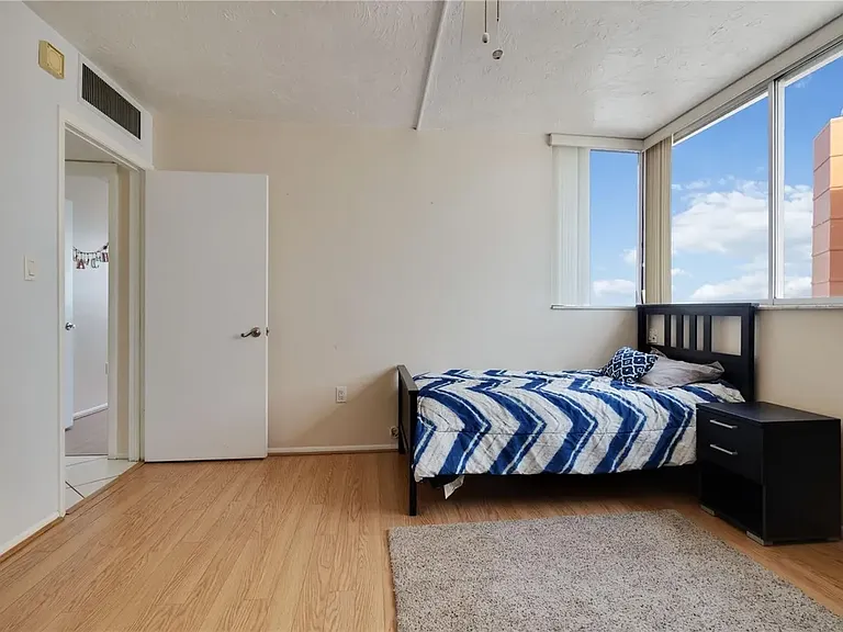 17920 Gulf Blvd #1401 — Photo 38