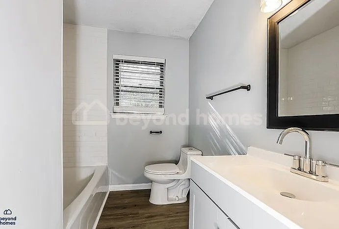 1908 Clapboard Hill Rd — Photo 9