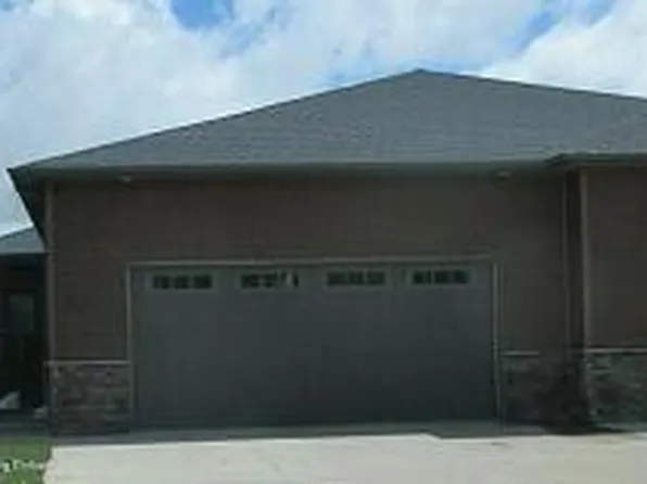 2622 Dakota Blvd, Dickinson, ND 58601