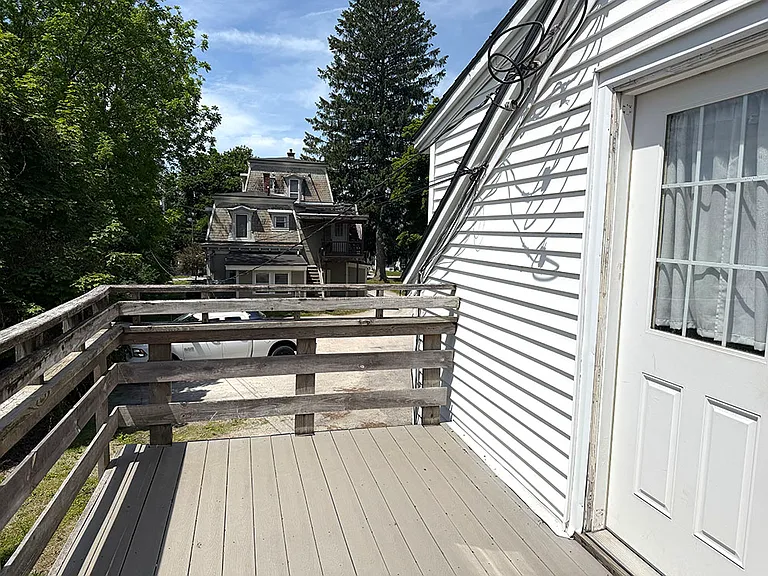 32 Nichols St #6 — Photo 14