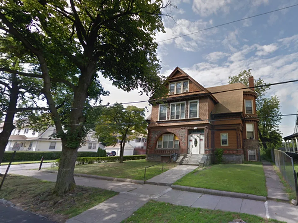 143 Coleman St