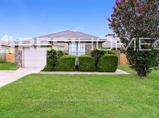 220 Mesa Dr, Glenn Heights, TX 75154