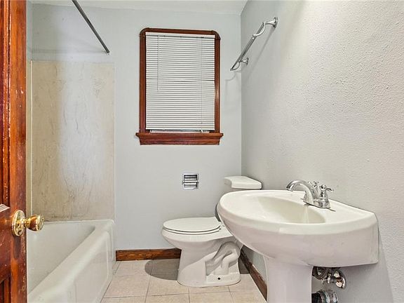 4th image of 7508 Hayne Blvd