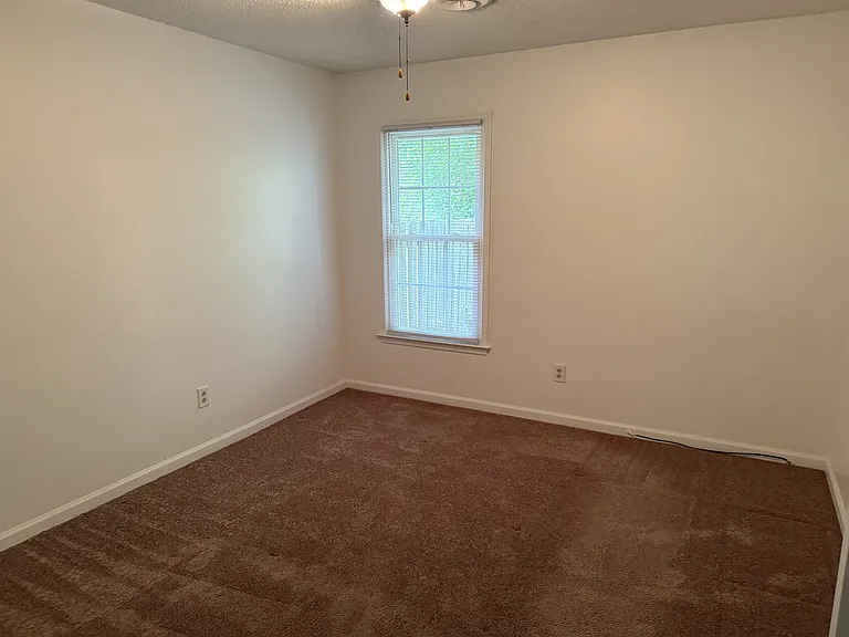135 Twin Wood Dr #1 — Photo 11