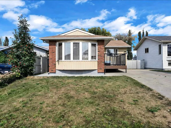 3520 19th Ave NW, Edmonton, AB T6L 2Z9