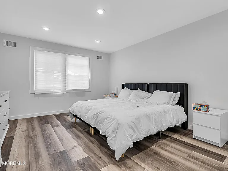 295 Jerome Ave — Photo 18