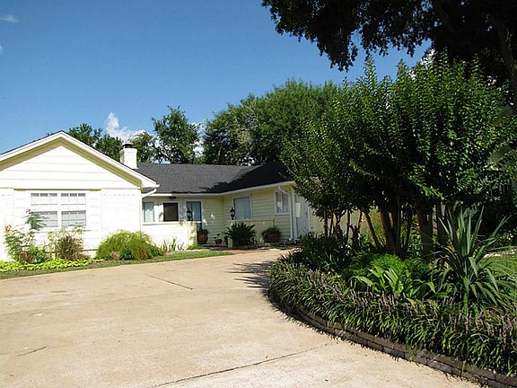 2nd image of 3523 Oyster Cove Dr