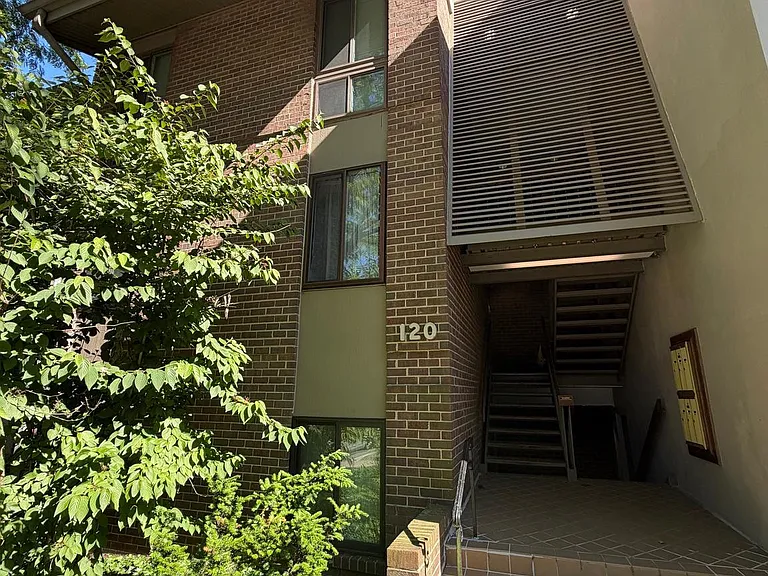 120 Cross Keys Rd #E — Photo 1