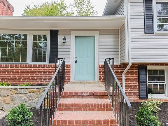 4th image of 2610 Wyndham Dr