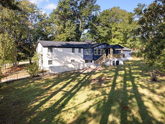 2nd image of 535 Bonner Lake Rd