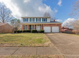 2802 Winterhaven Rd, Louisville, KY 40220