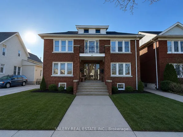 1093 Howard Ave #4, Windsor, ON N9A 1S6