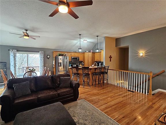 2nd image of 211 Essex Dr