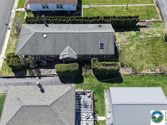 2nd image of 2741 Limestone St