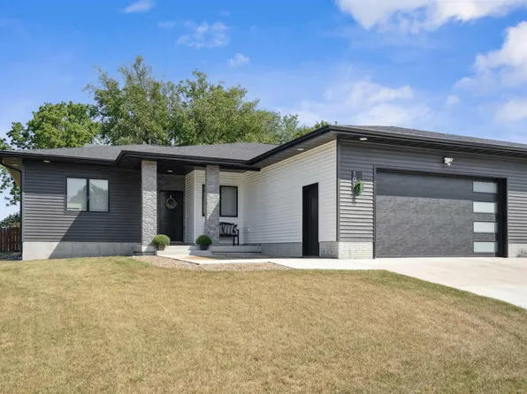 101 Aidin Way, Waterloo, IA 50701
