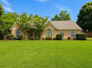 20 Country Brook Dr, Oakland, TN 38060