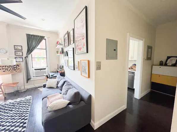 164 India Street image 7 of 31