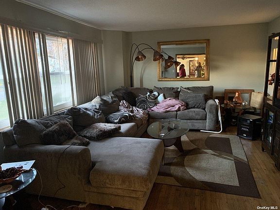5th image of 19 Burwood Ln