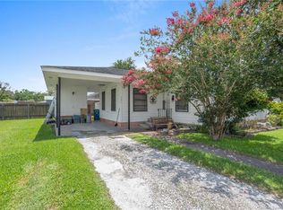 701 Ledoux St, Jennings, LA 70546