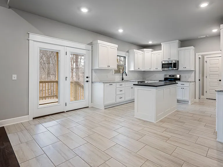 32 Taransay Dr — Photo 13