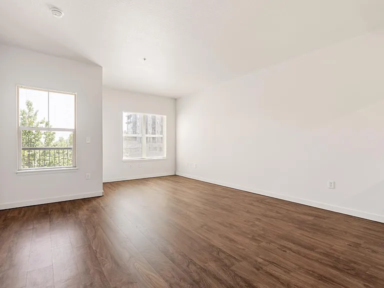 Clay Street Residences — Photo 10
