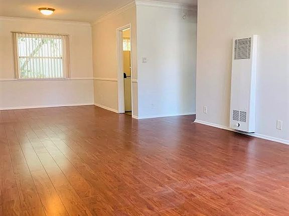 2nd image of 3308 Castle Heights Ave #10