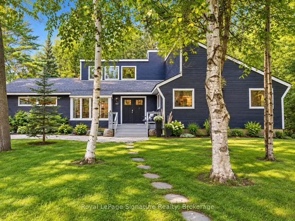 40 51st St N, Wasaga Beach, ON L9Z 1X2