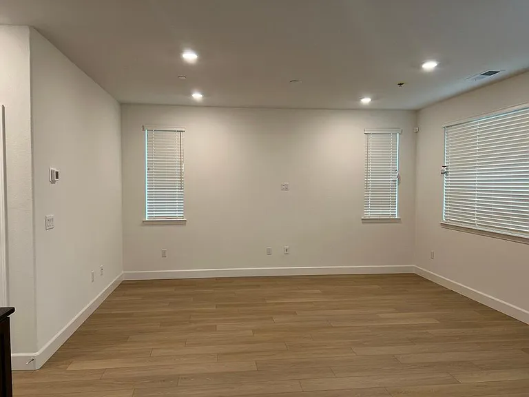 4414 French Dr — Photo 4