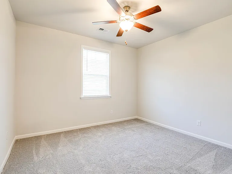 360 Caledonia Ct — Photo 38
