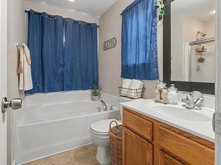 704 Big Twig Ln — Photo 9