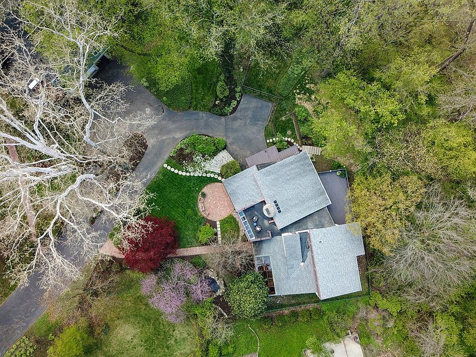 1st image of 6550 Mariemont Ave