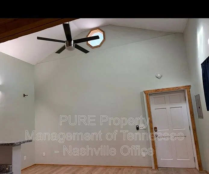 900 Crescent Hill Rd — Photo 29