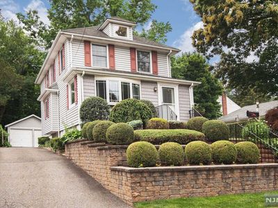 643 Ridgewood Rd, Oradell, NJ, 07649