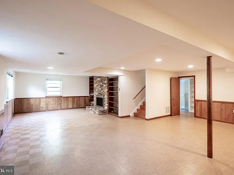 6608 Fairlawn Dr — Photo 23