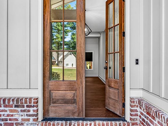 5th image of 297 Preakness Way