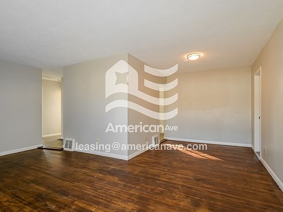 3-Living Room