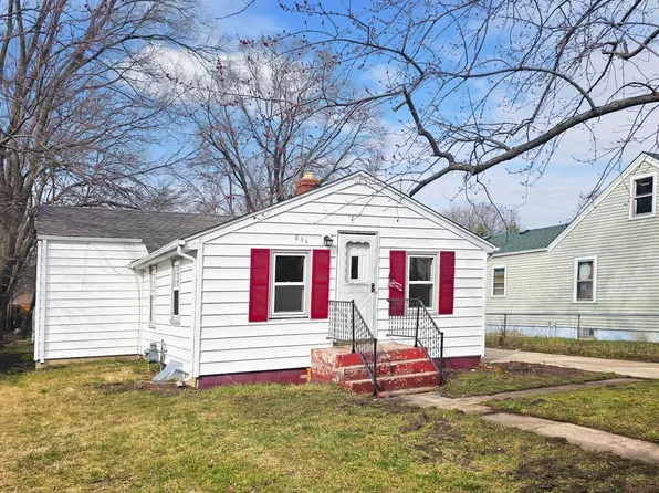 854 Ramona Ter, Machesney Park, IL 61115