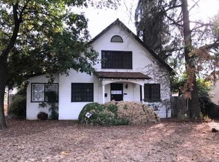 865 E Cross Ave, Tulare, CA 93274